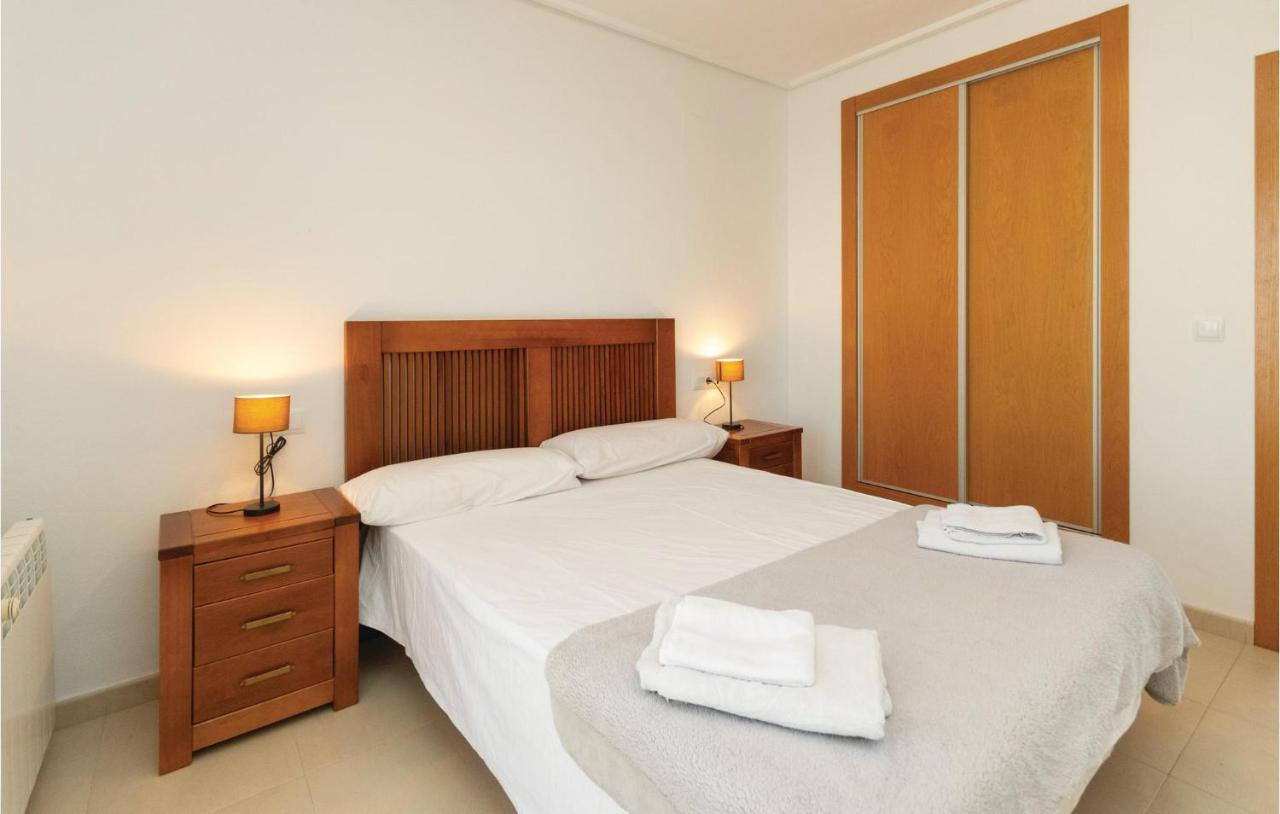 2 Bedroom Amazing Apartment In Roldan Los Tomases 외부 사진